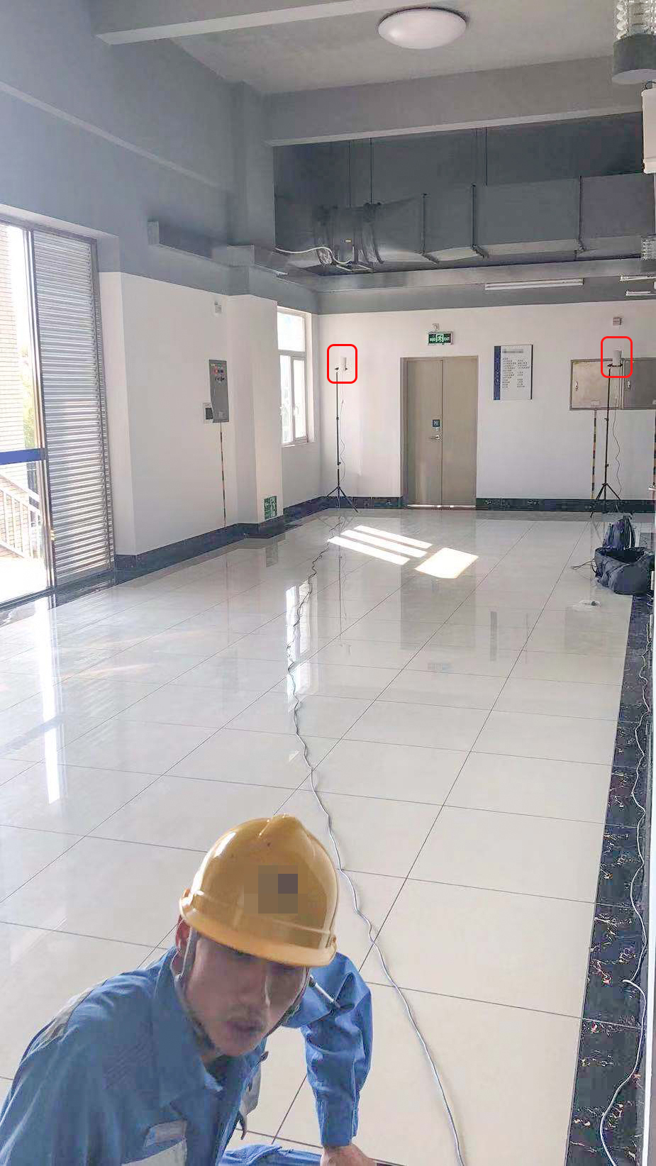 Indoor Positioning1.jpg Indoor Positioning1.jpg