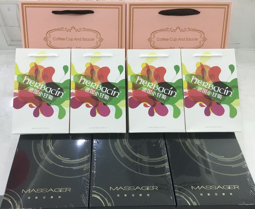 SKYLAB和95power女神节精美礼物 (1).JPG SKYLAB和95power女神节精美礼物 (1).JPG