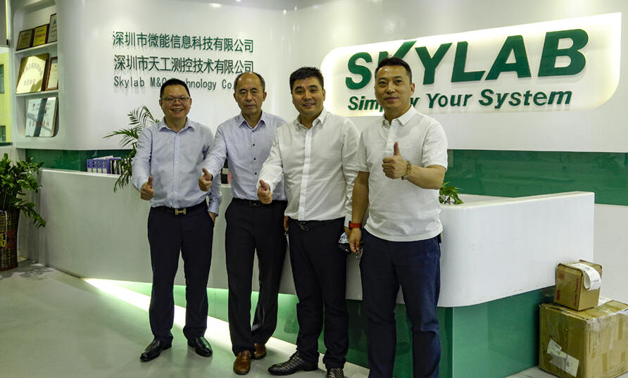 热烈欢迎农工党深圳市委会及龙华总支领导一行来公司参观指导!.jpg 热烈欢迎农工党深圳市委会及龙华总支领导一行来公司参观指导!.jpg