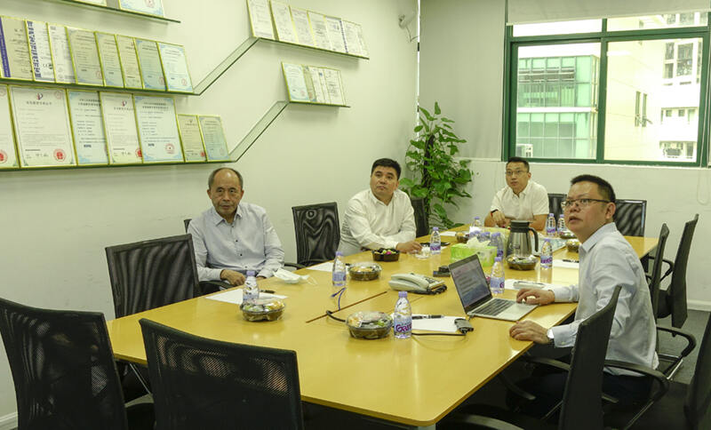 会议室研讨.jpg 会议室研讨.jpg